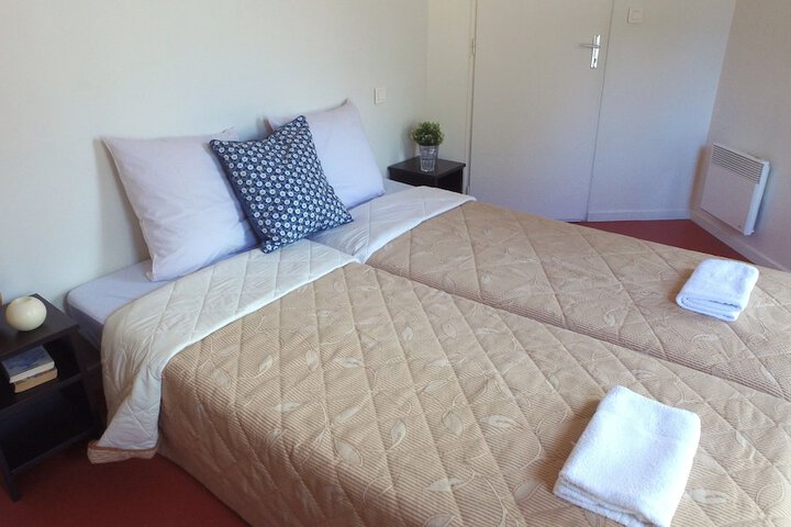 Room 2 of 15