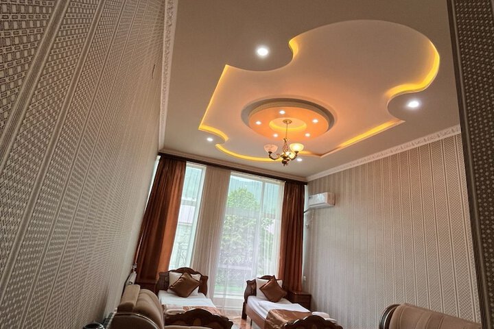 Room 6 of 29
