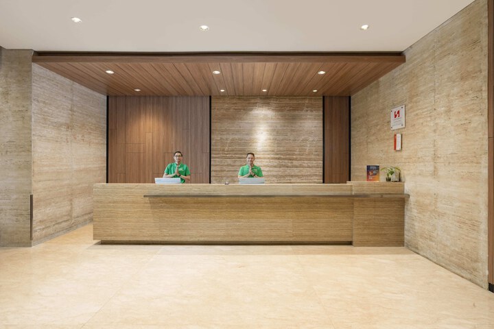 Hotel Interior 4 of 34