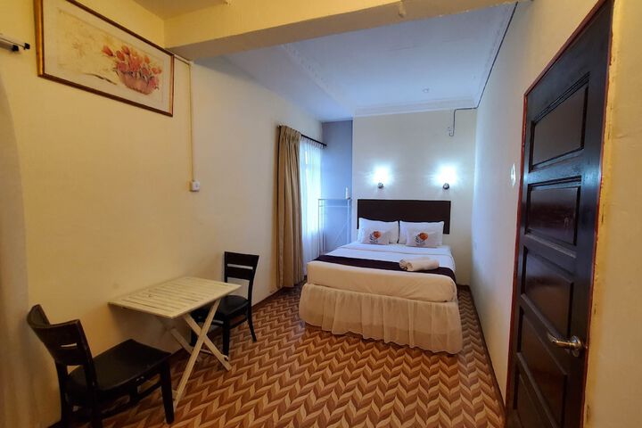 Room 4 of 31