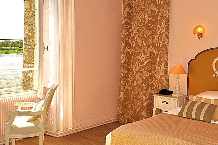 Room 3 of 46