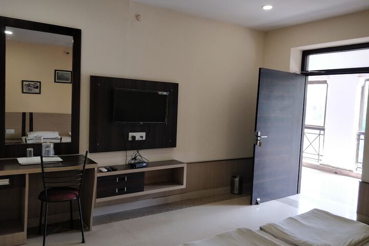 Room 10 of 52