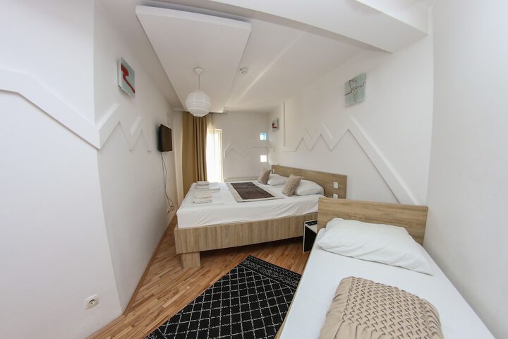 Room 38 of 73