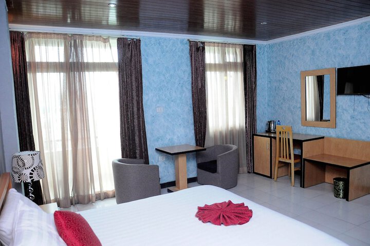 Room 12 of 56