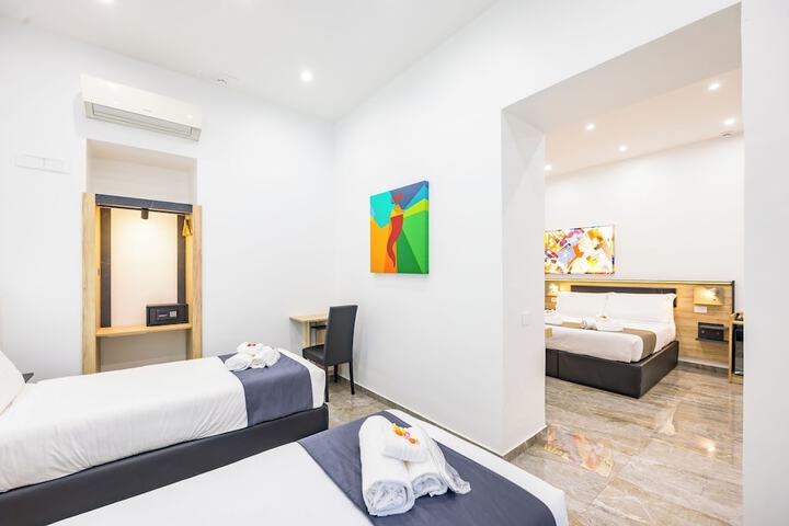 Room 40 of 78