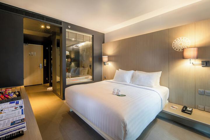 Room 14 of 125