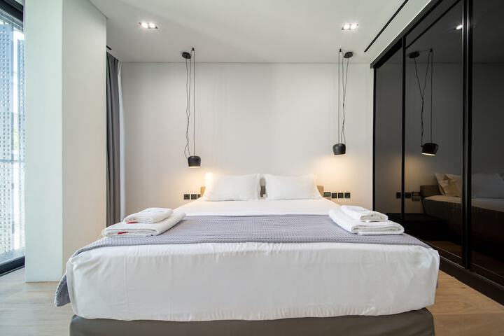 Room 68 of 182