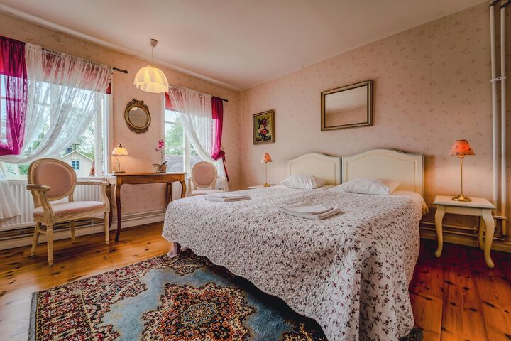 Room 29 of 148