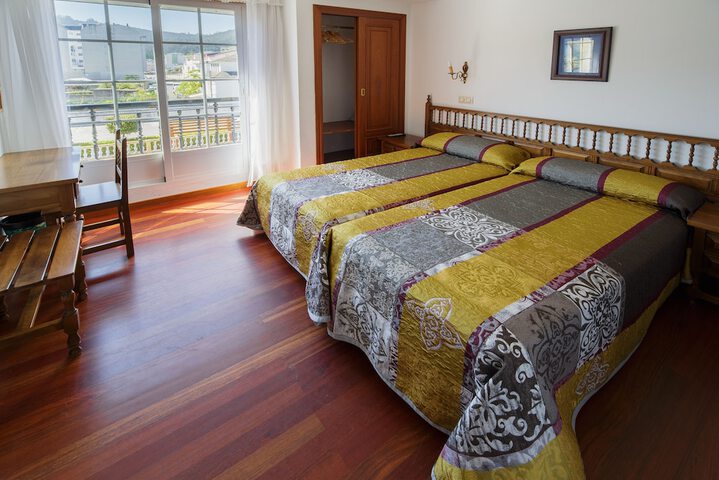 Room 6 of 20