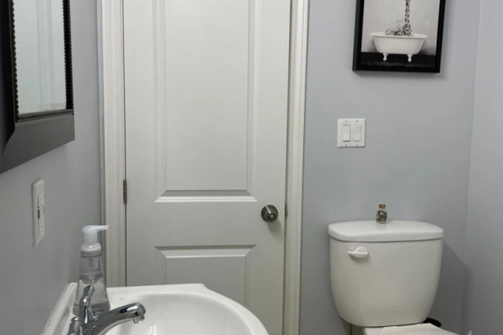 Room 10 of 14