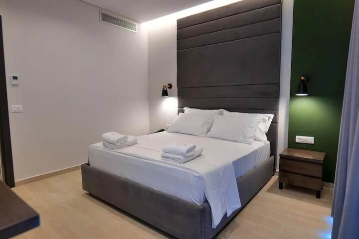 Room 10 of 61