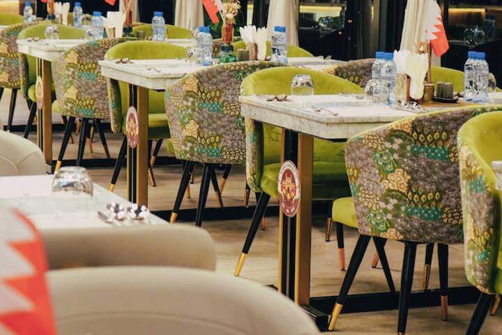 Dining 45 of 62