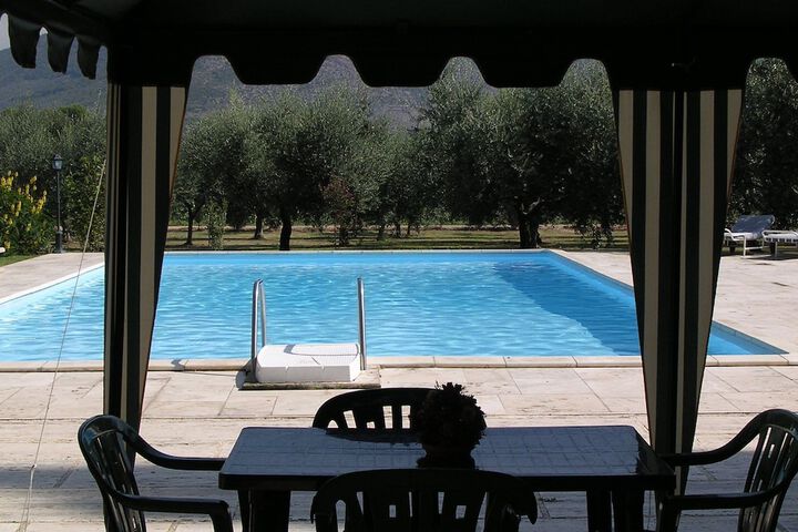 Pool 25 of 47