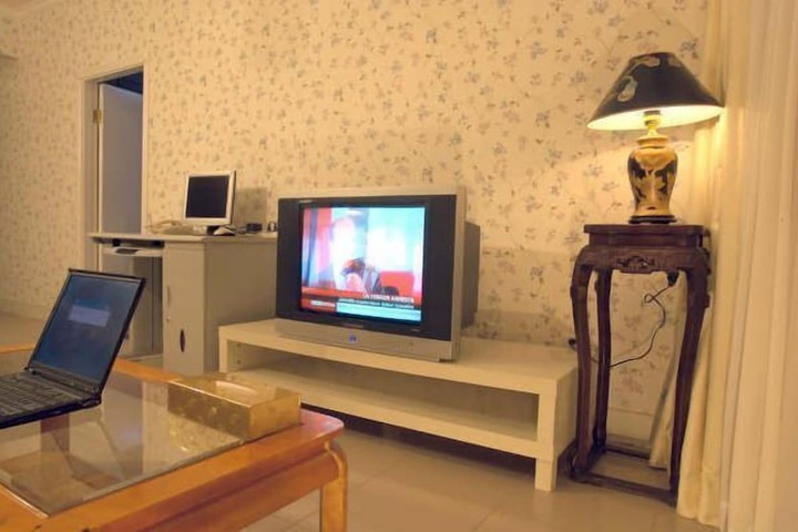 Room 30 of 43