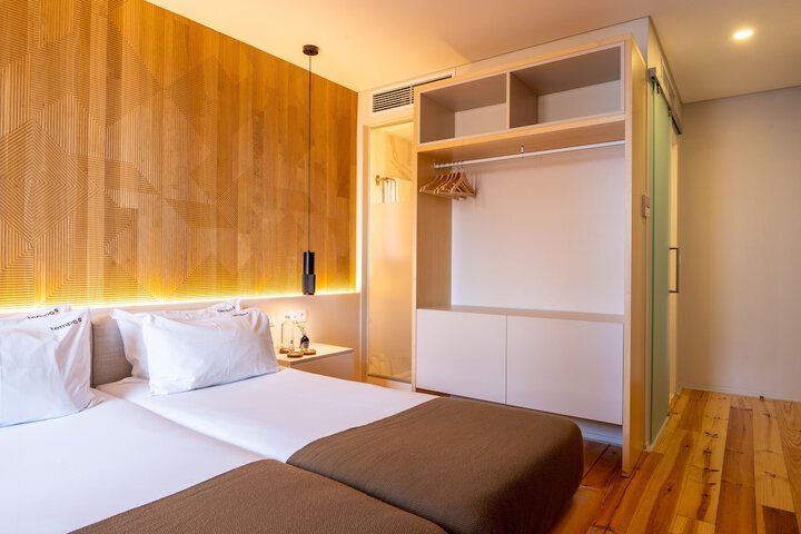 Room 41 of 65