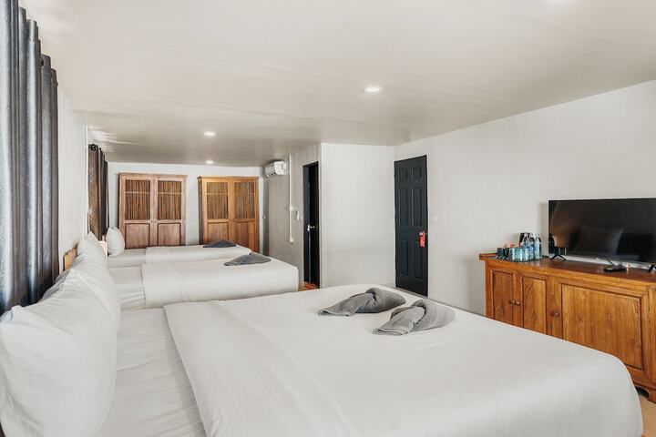 Room 12 of 44
