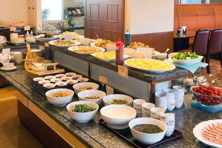 Breakfast/Coffee Service 111 of 152