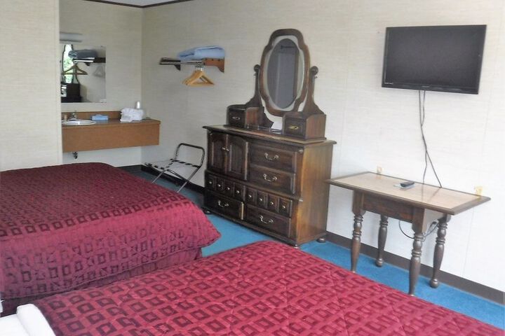 Room 15 of 63