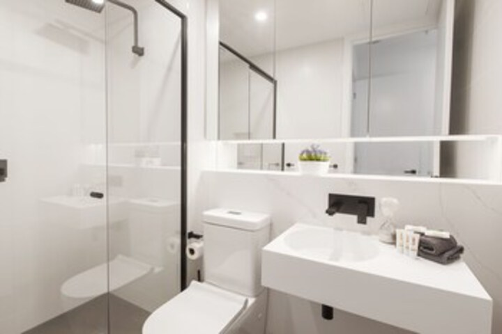Room 5 of 25