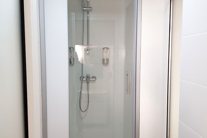 Room 36 of 89