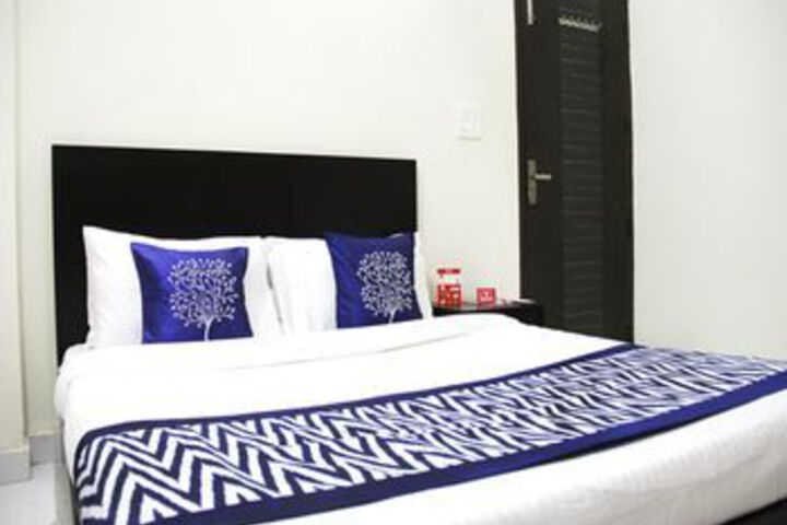 Room 17 of 25