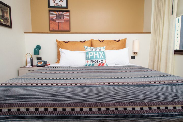 Room 26 of 53