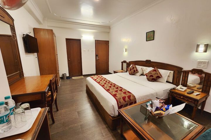 Room 45 of 174