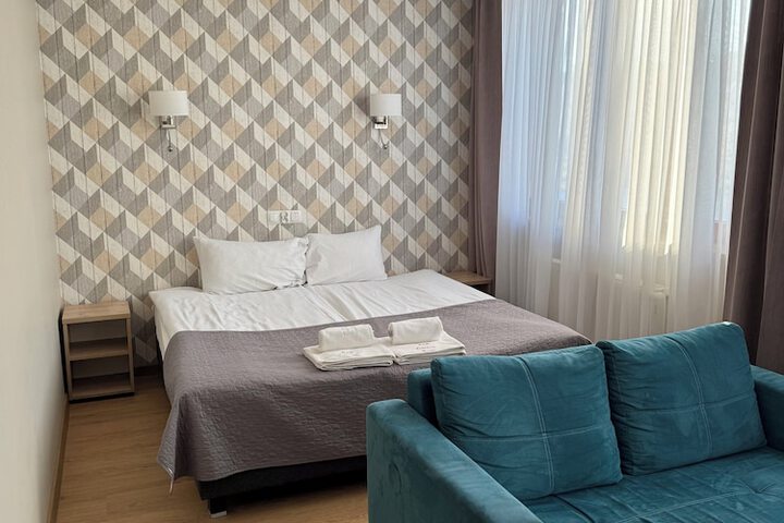 Room 16 of 62