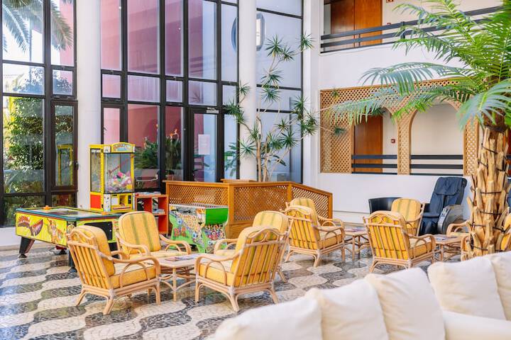 Hotel Interior 7 of 108