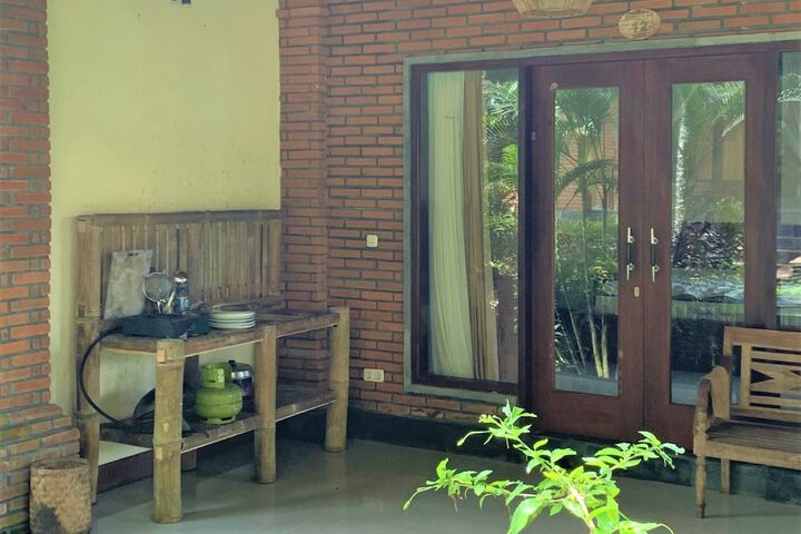 Room 5 of 38