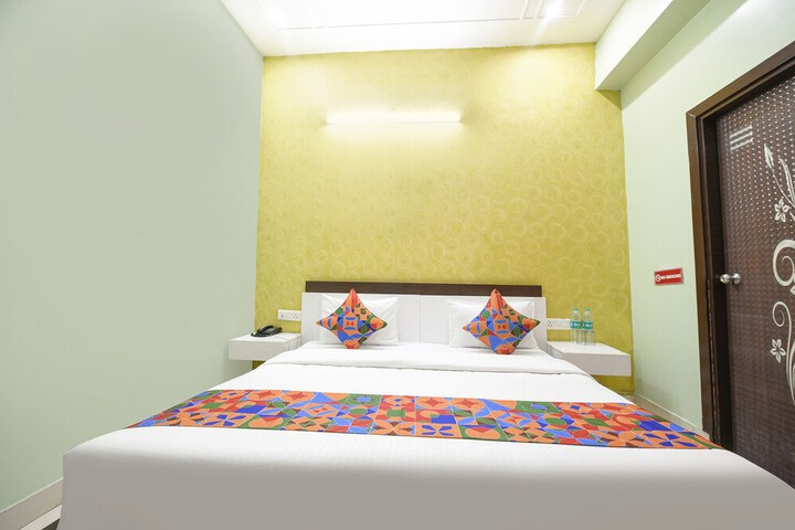 Room 17 of 25