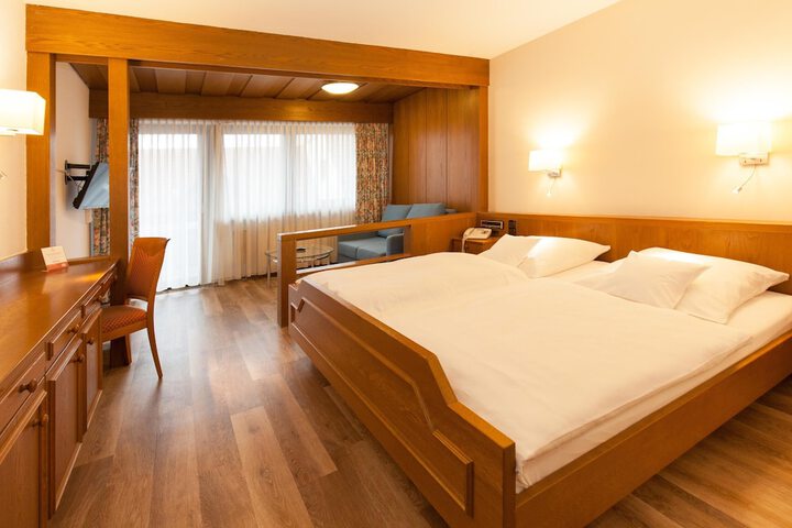 Room 29 of 140
