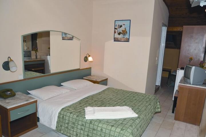 Room 9 of 57