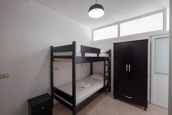 Room 20 of 96