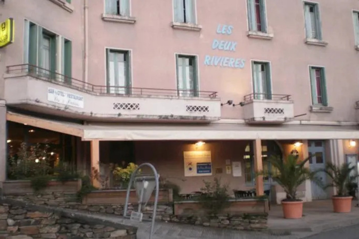 HOTEL RESTAURANT LES DEUX RIVIERES