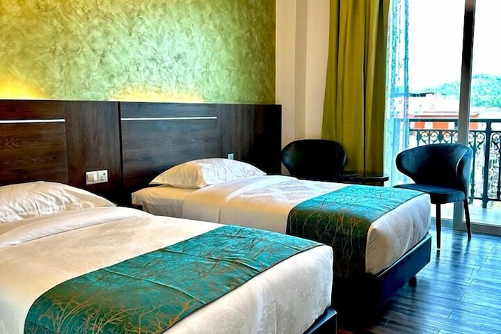 Room 22 of 54
