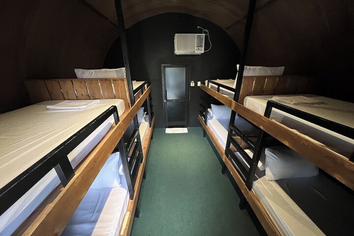 Room 33 of 89