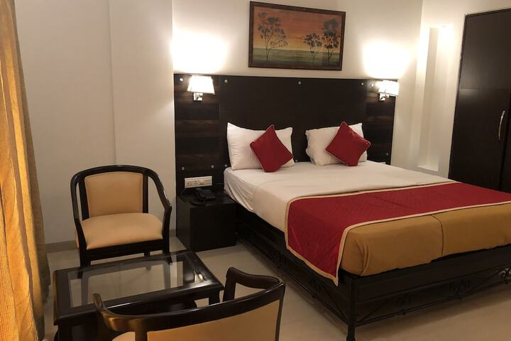 Room 14 of 124