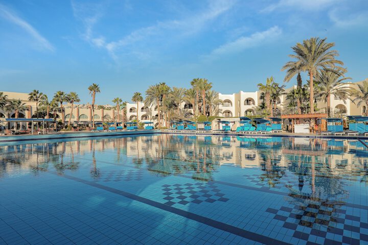 Pool Hotel