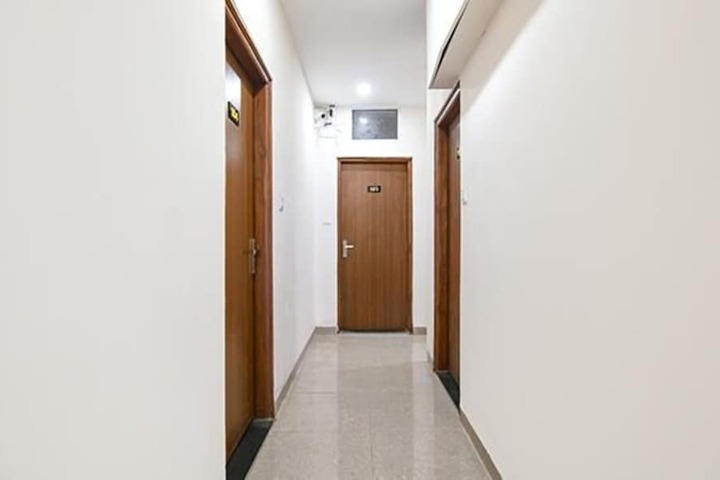 Room 18 of 33