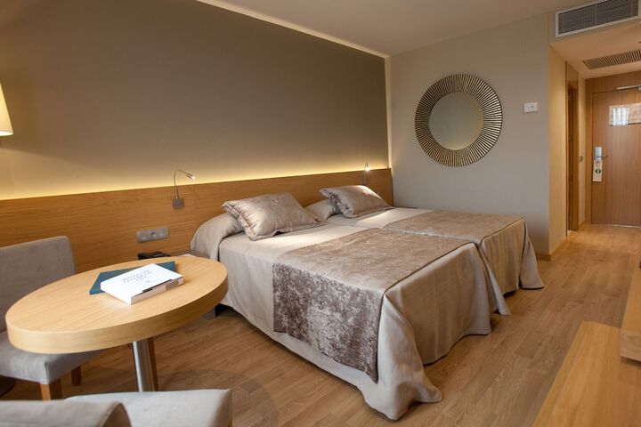 Room 17 of 44