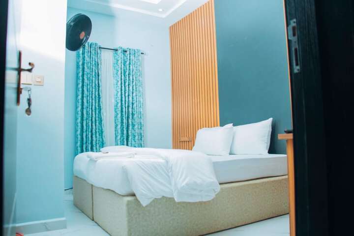 Room 3 of 22