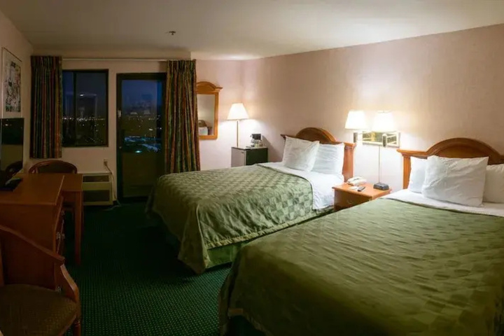 Room 3 of 13