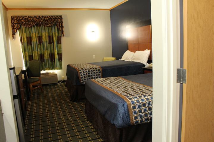 Room 10 of 17