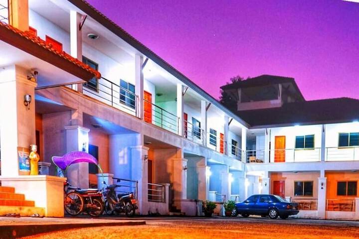 Hotel 33 of 34