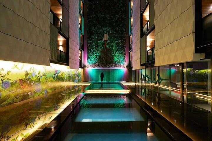 Hotel Exterior 63 of 68