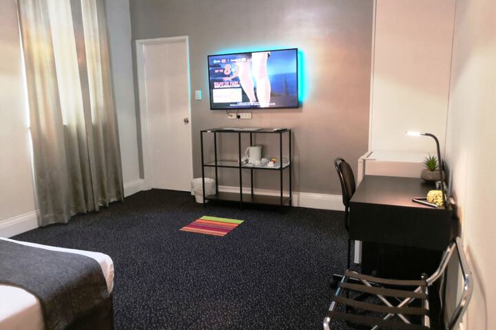 Room 49 of 73