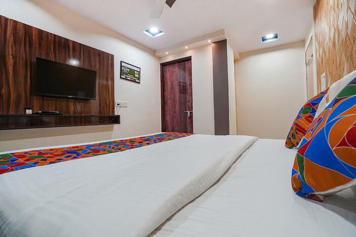 Room 21 of 32