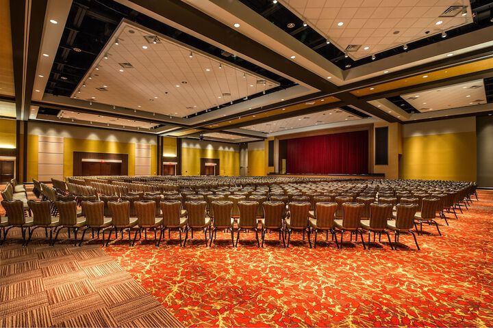 Ballroom/Hall 62 of 69