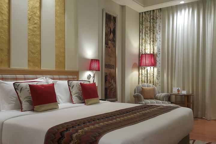 Room 6 of 57